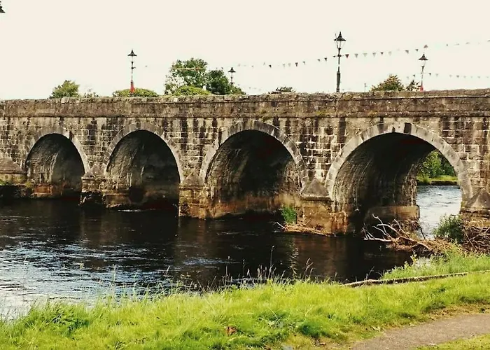 'cliona' Deluxe Double Foxford